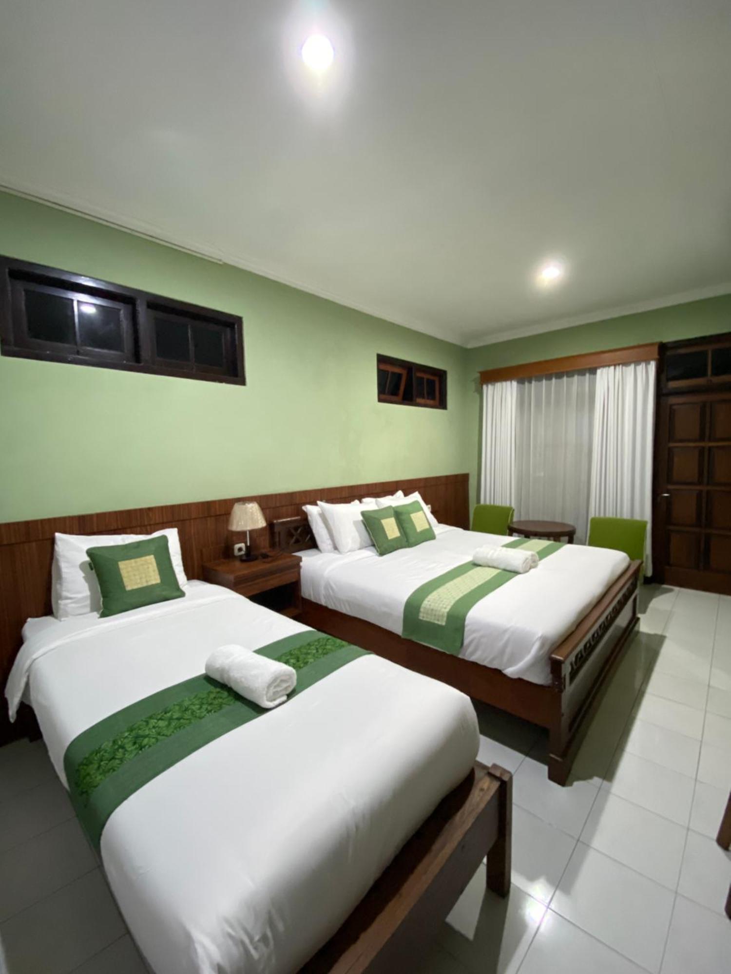 Griya Jene Homestay Syariah Ngabean Kültér fotó